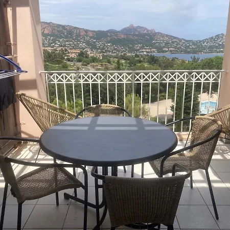 Du Hameau De Cap Esterel 아파트 *